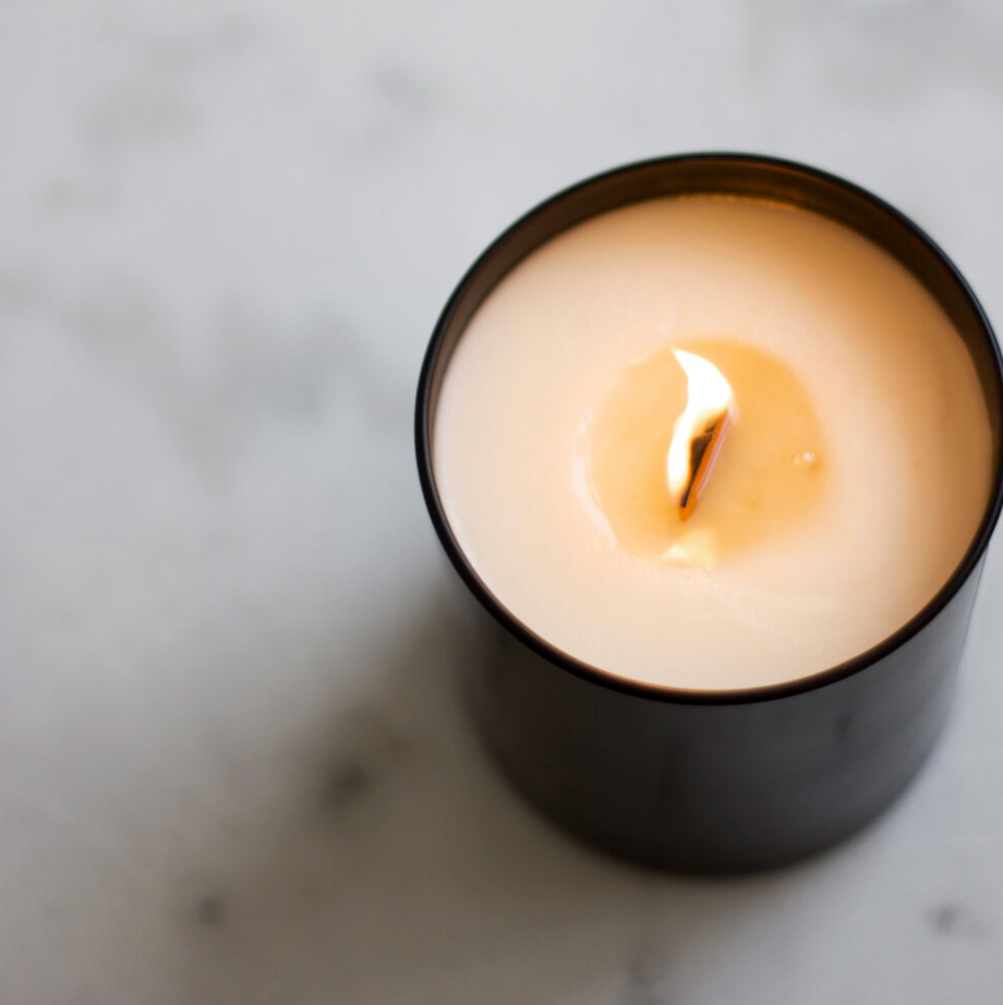 sandalwood + amber tumbler candle