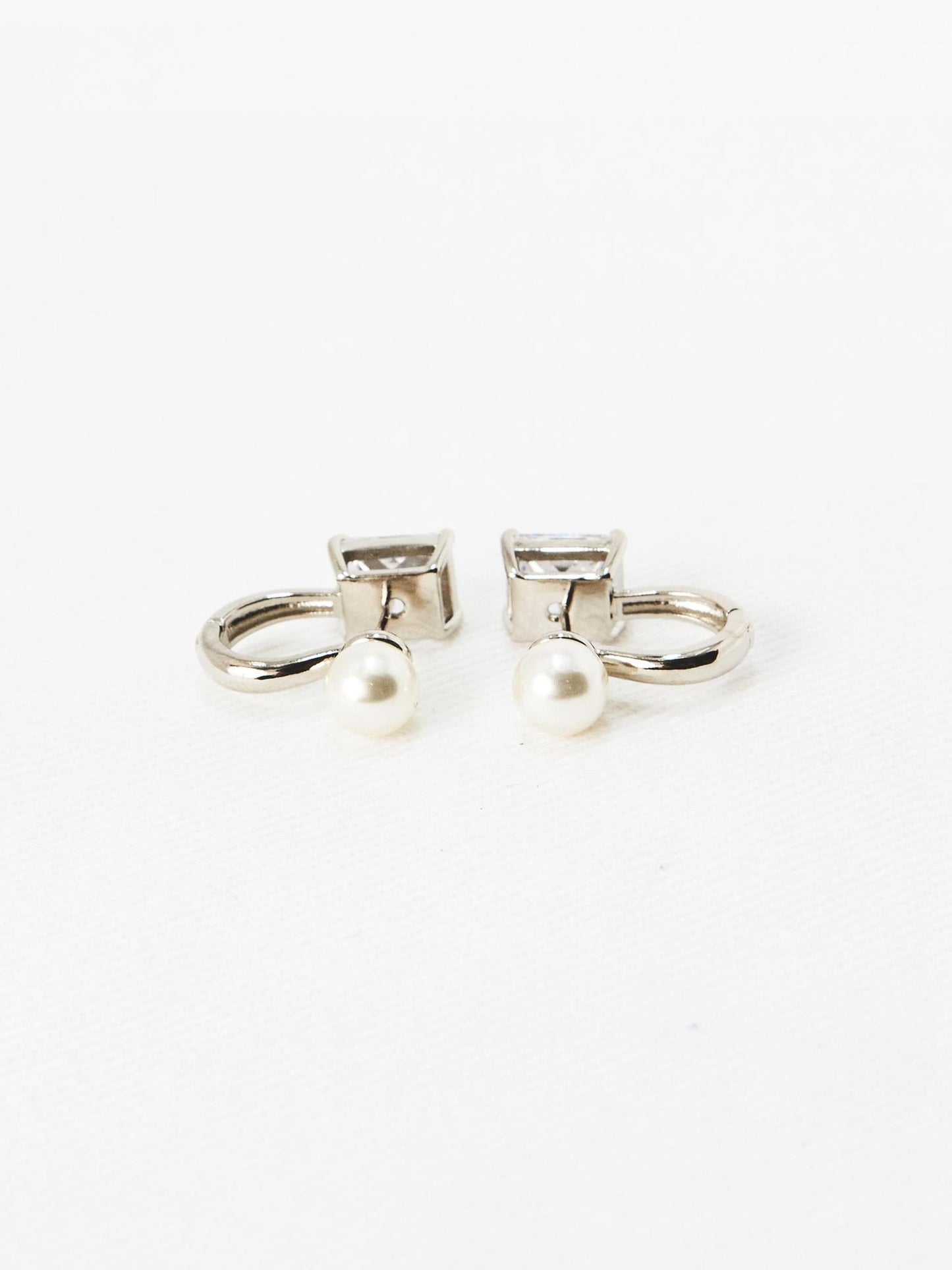Diamond Pearl Earring