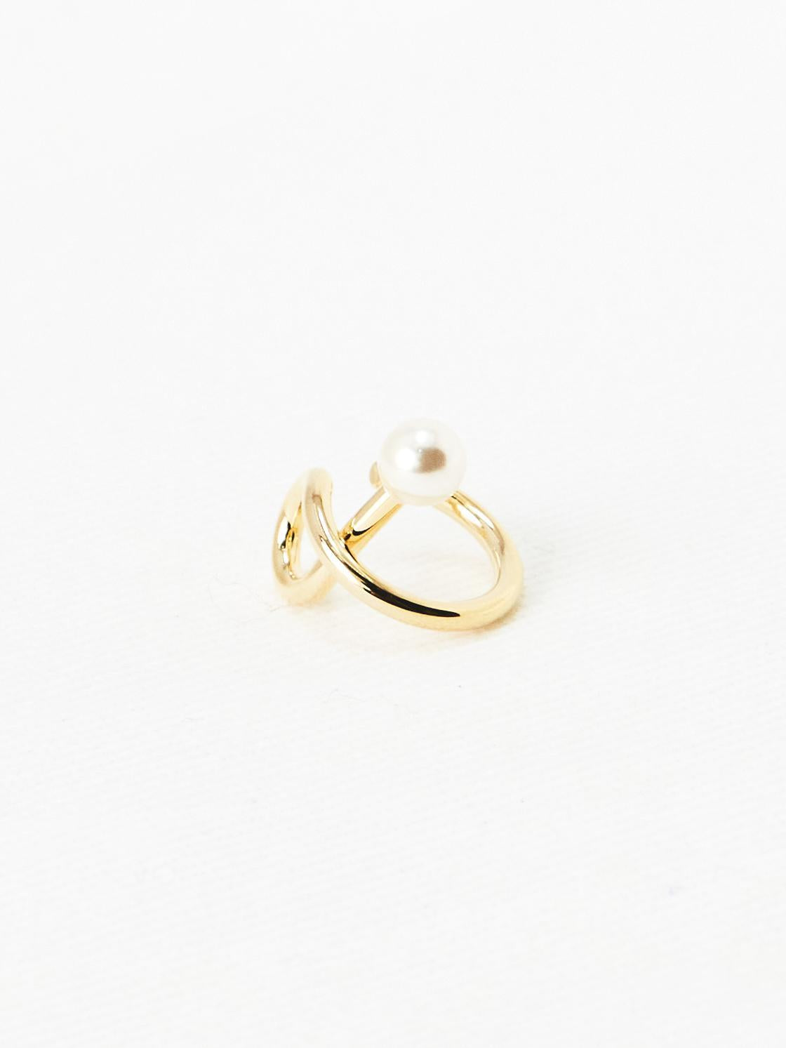 Pearl Earcuff
