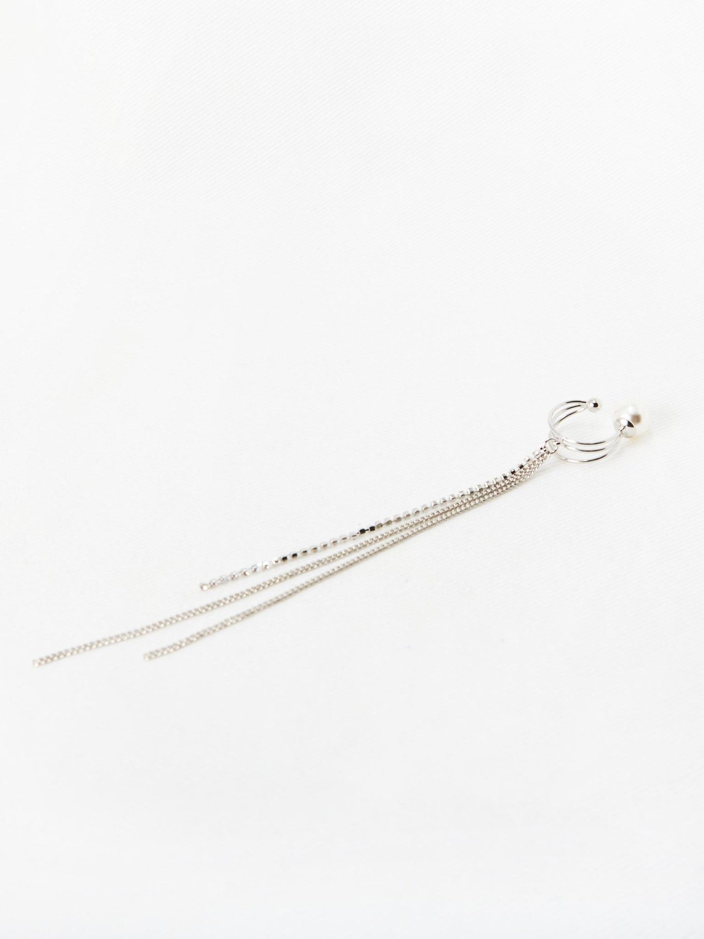 Pearl Drop Chain Earcuff