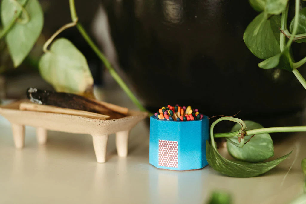 Tenn Prairie Blue Match Holder w/ Striker and Rainbow Matches