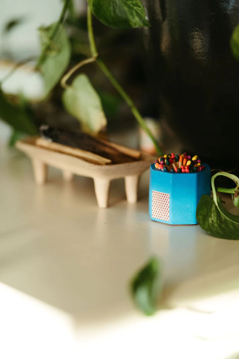 Tenn Prairie Blue Match Holder w/ Striker and Rainbow Matches