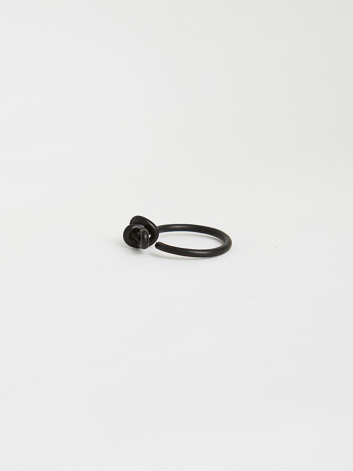 Single Knot Ring