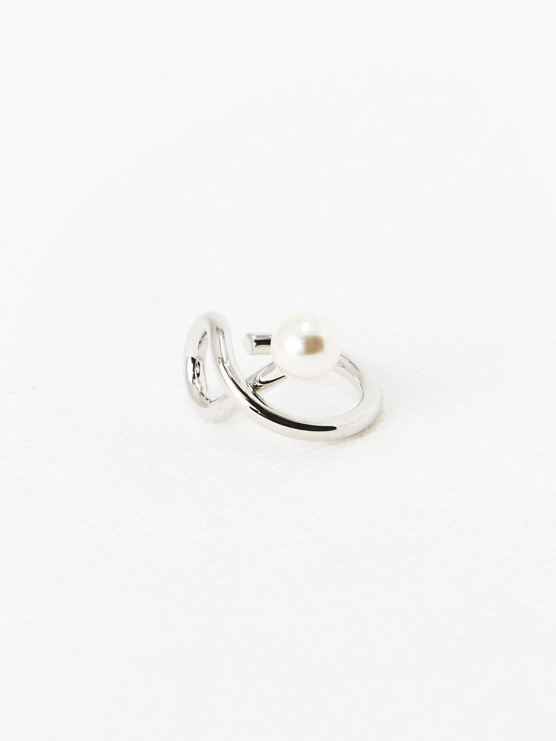 Pearl Earcuff
