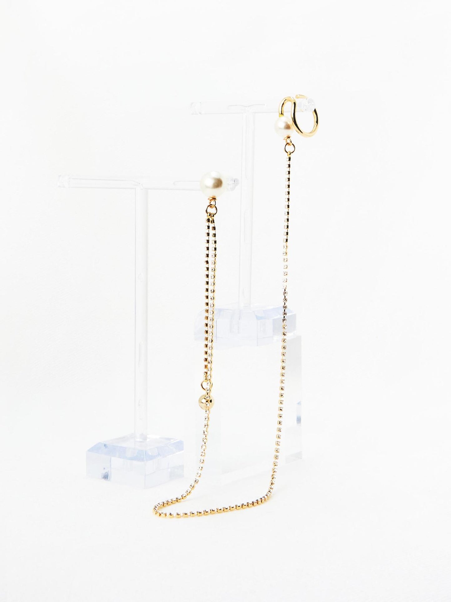 Long Chain Earcuff