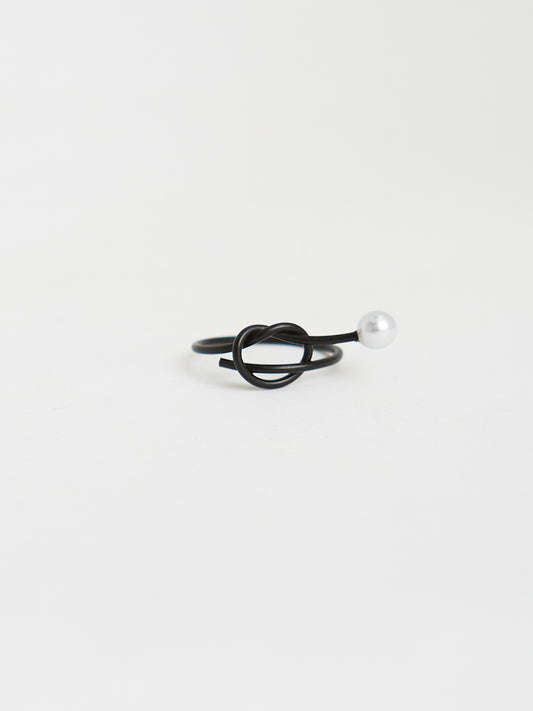 Pearl Knot Ring