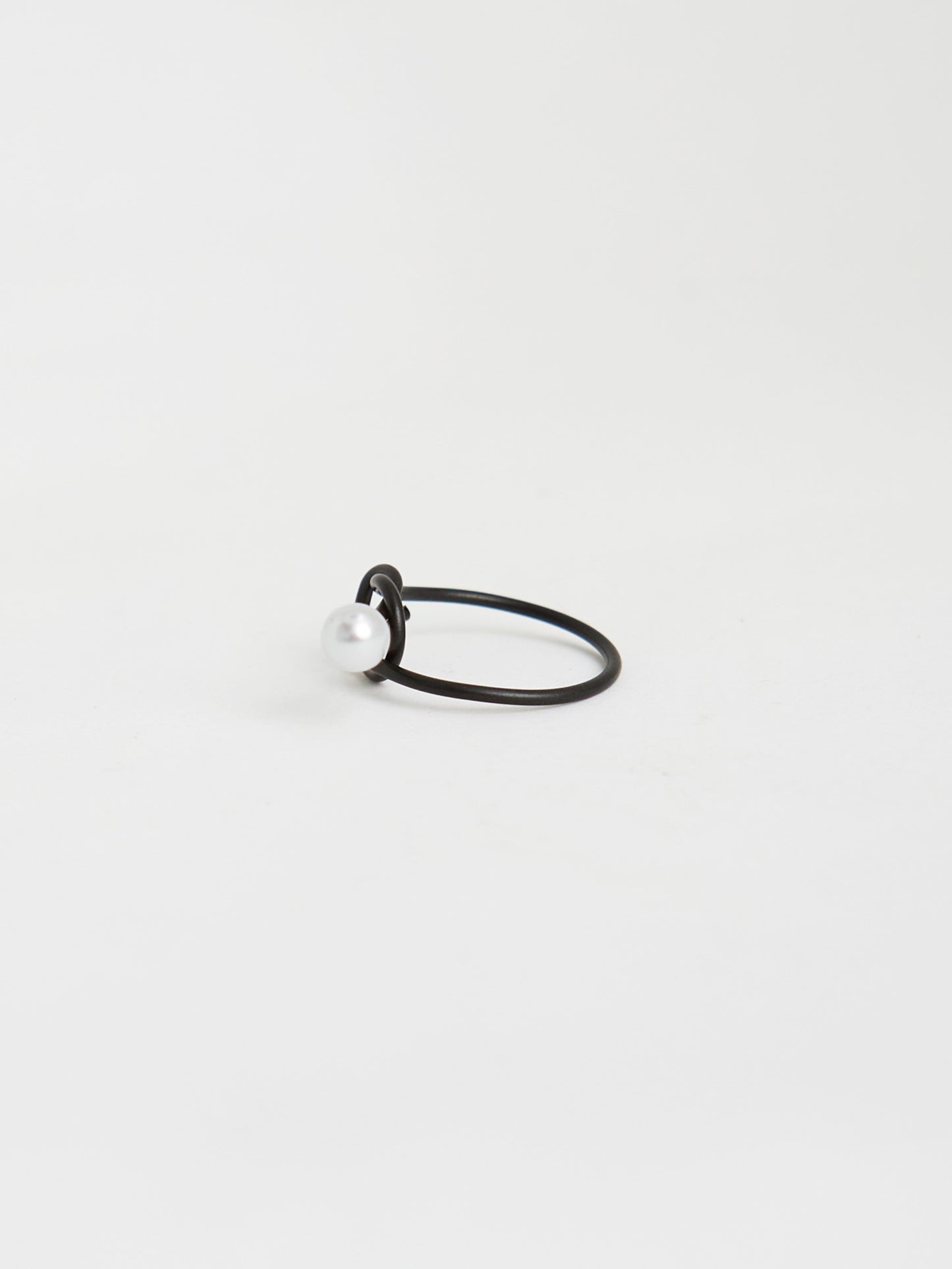 Pearl Knot Ring