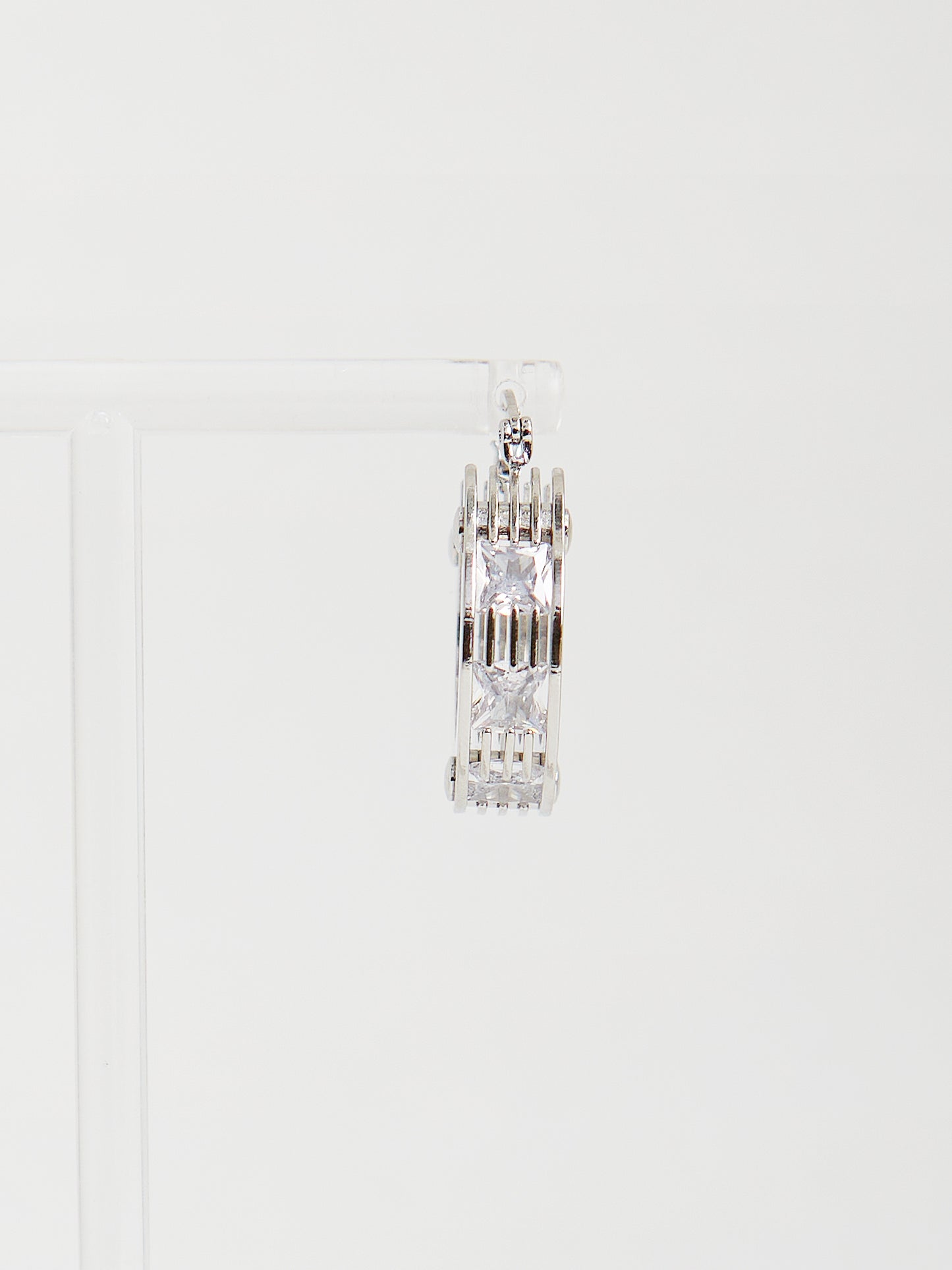 Huggie Hoop Earrings (Silver)