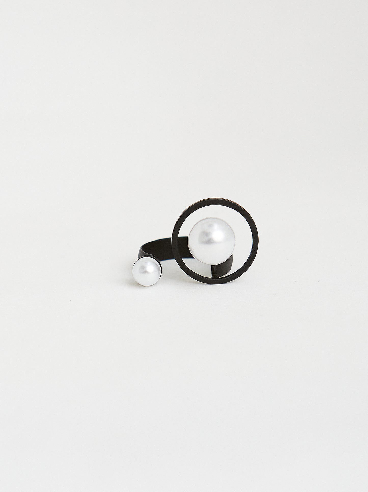 Double Pearl Ring