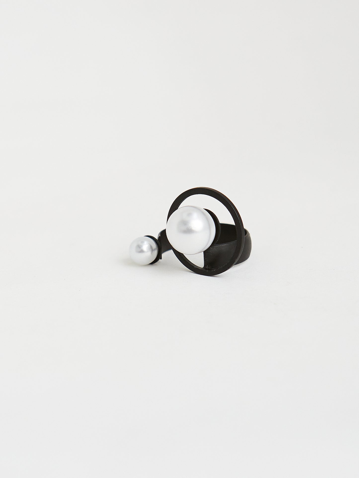 Double Pearl Ring