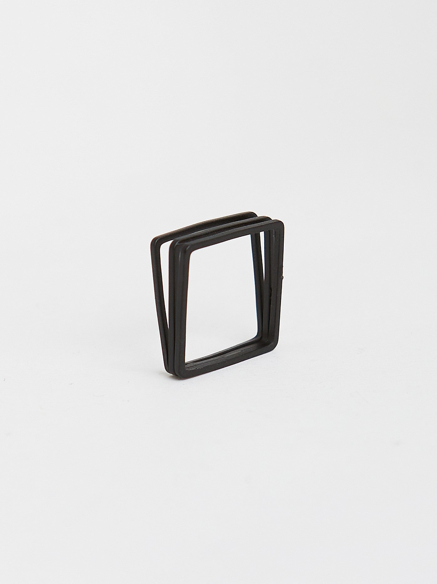 Three-Row Square Ring