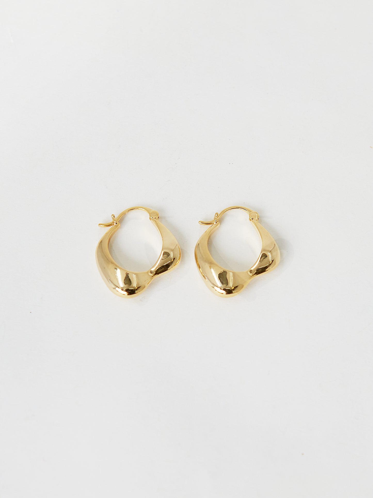 Chunky Hoop Earrings (Gold)