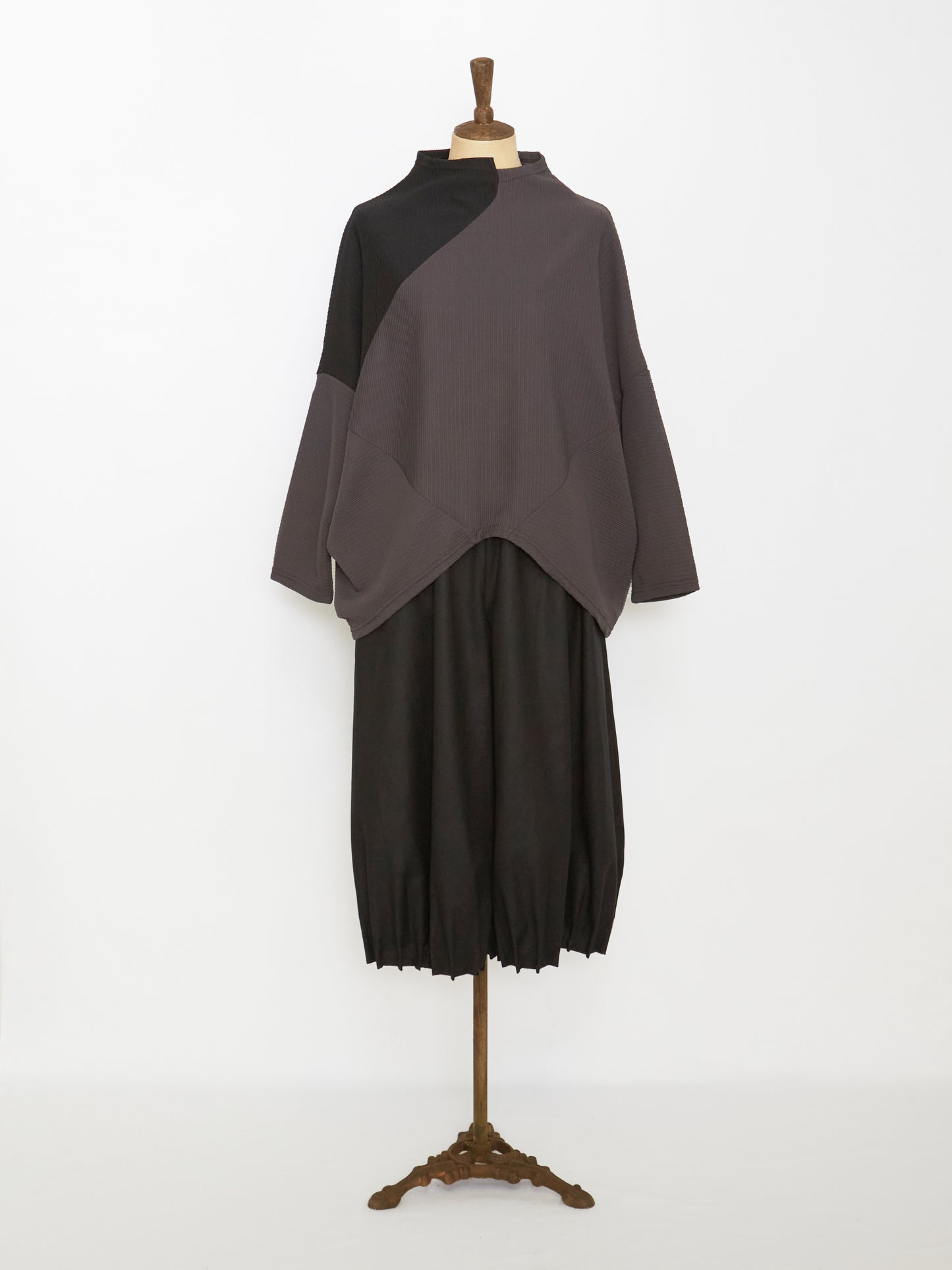 The Pleated Top (Grey)