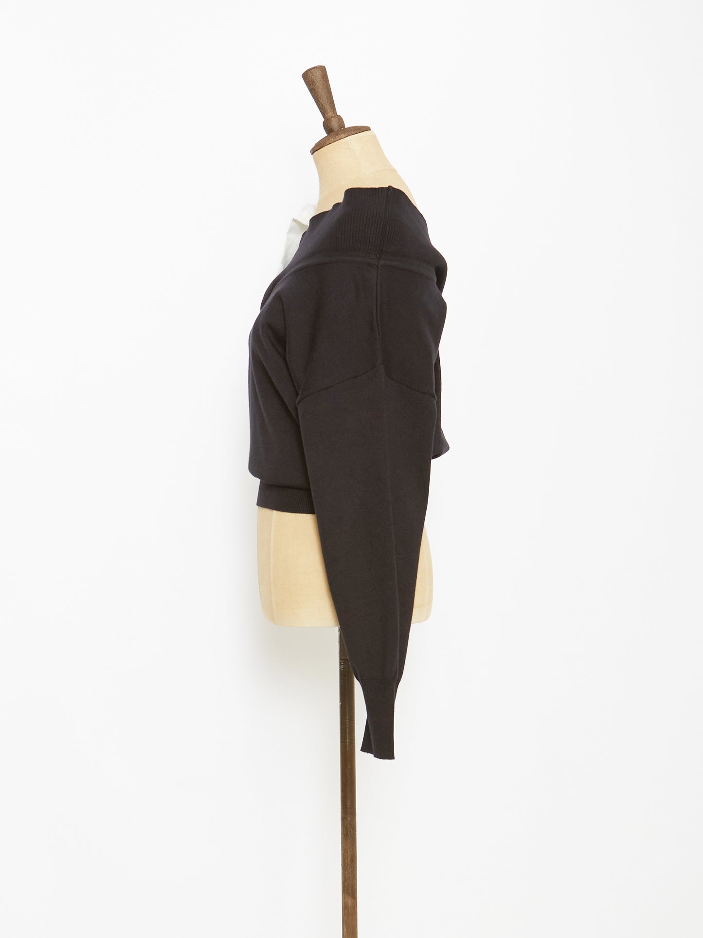 AQFW22T45BLK
