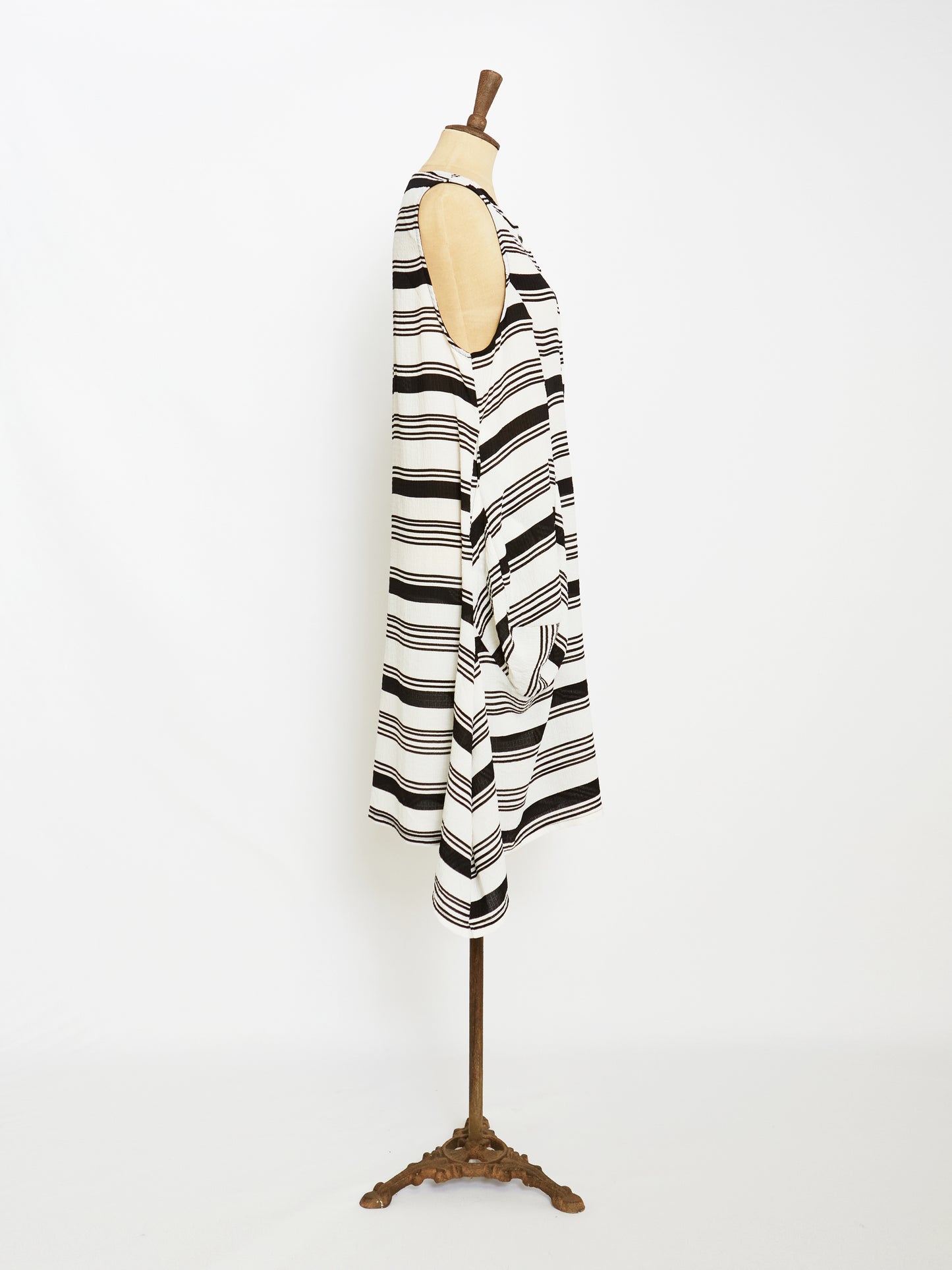 Avant-Garde Long Vest (White)