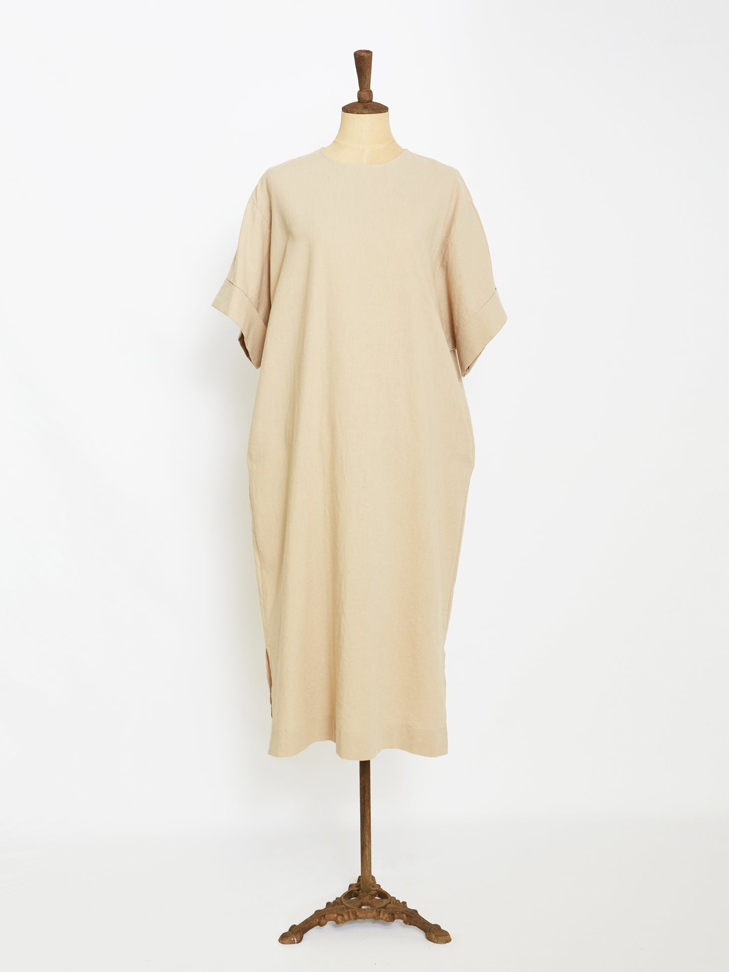 Relaxed linen dress