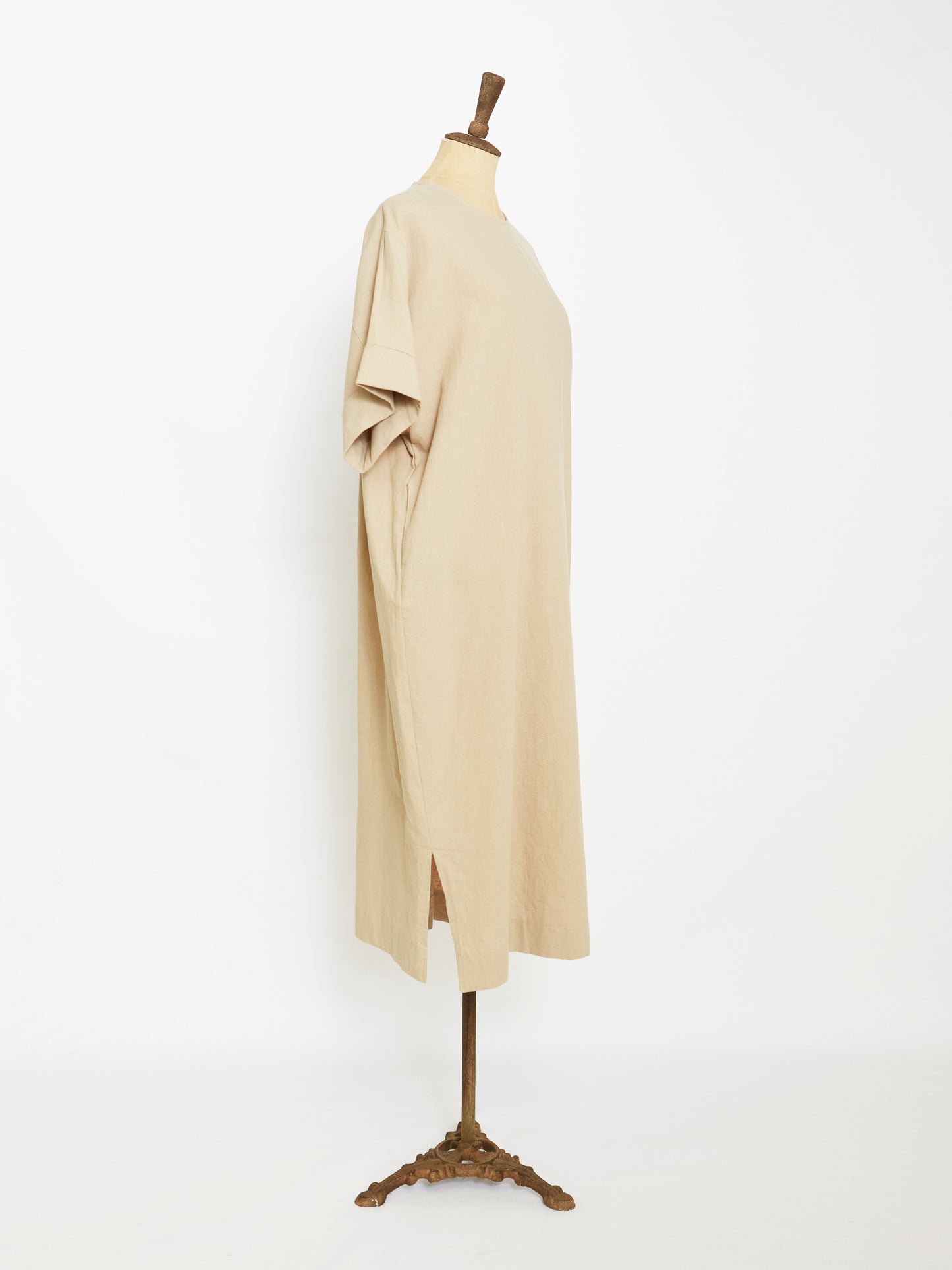 Relaxed linen dress