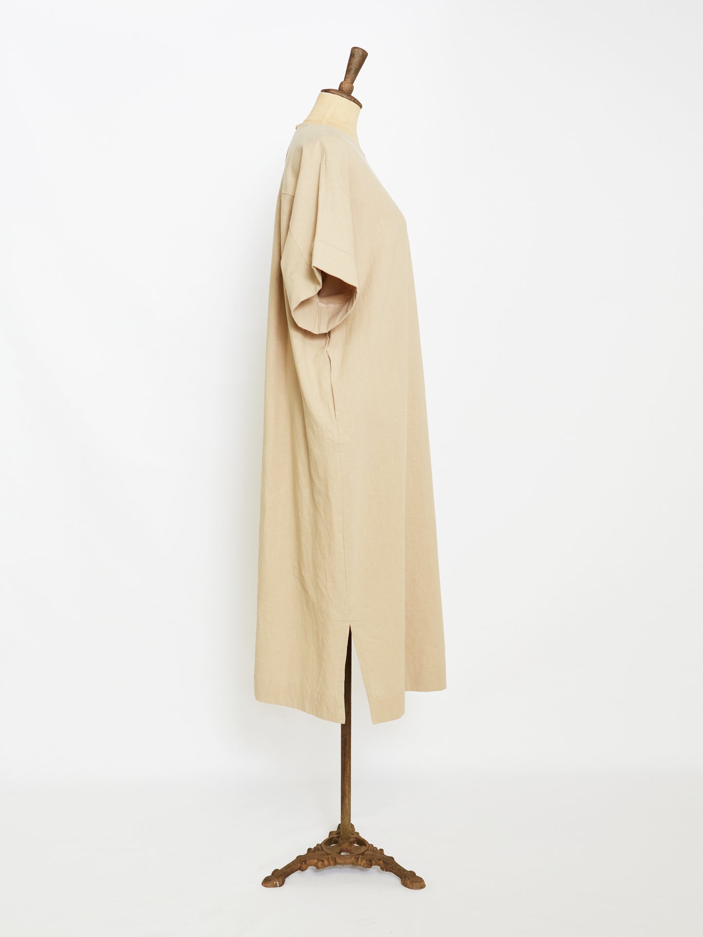 Relaxed linen dress