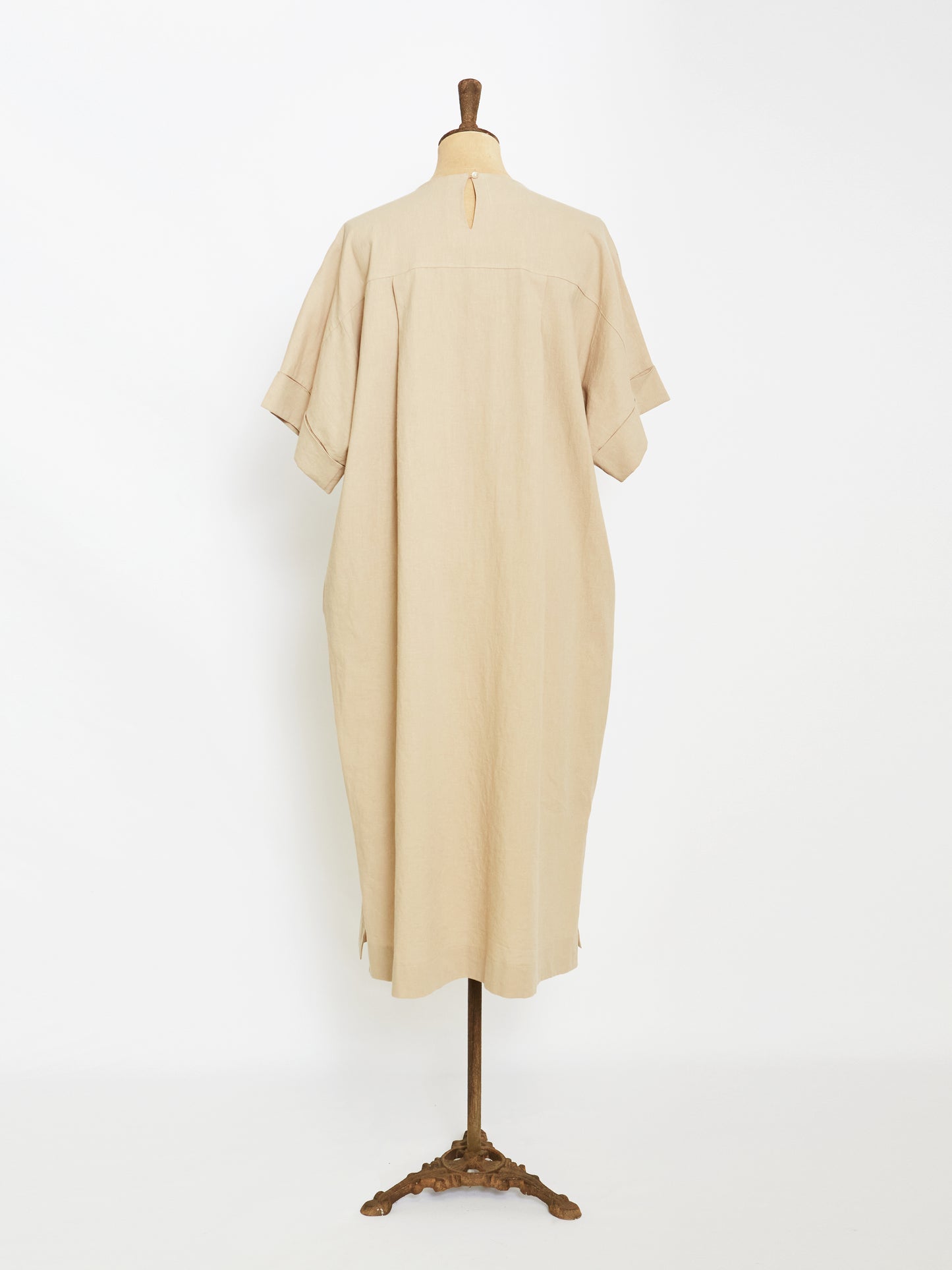 Relaxed linen dress