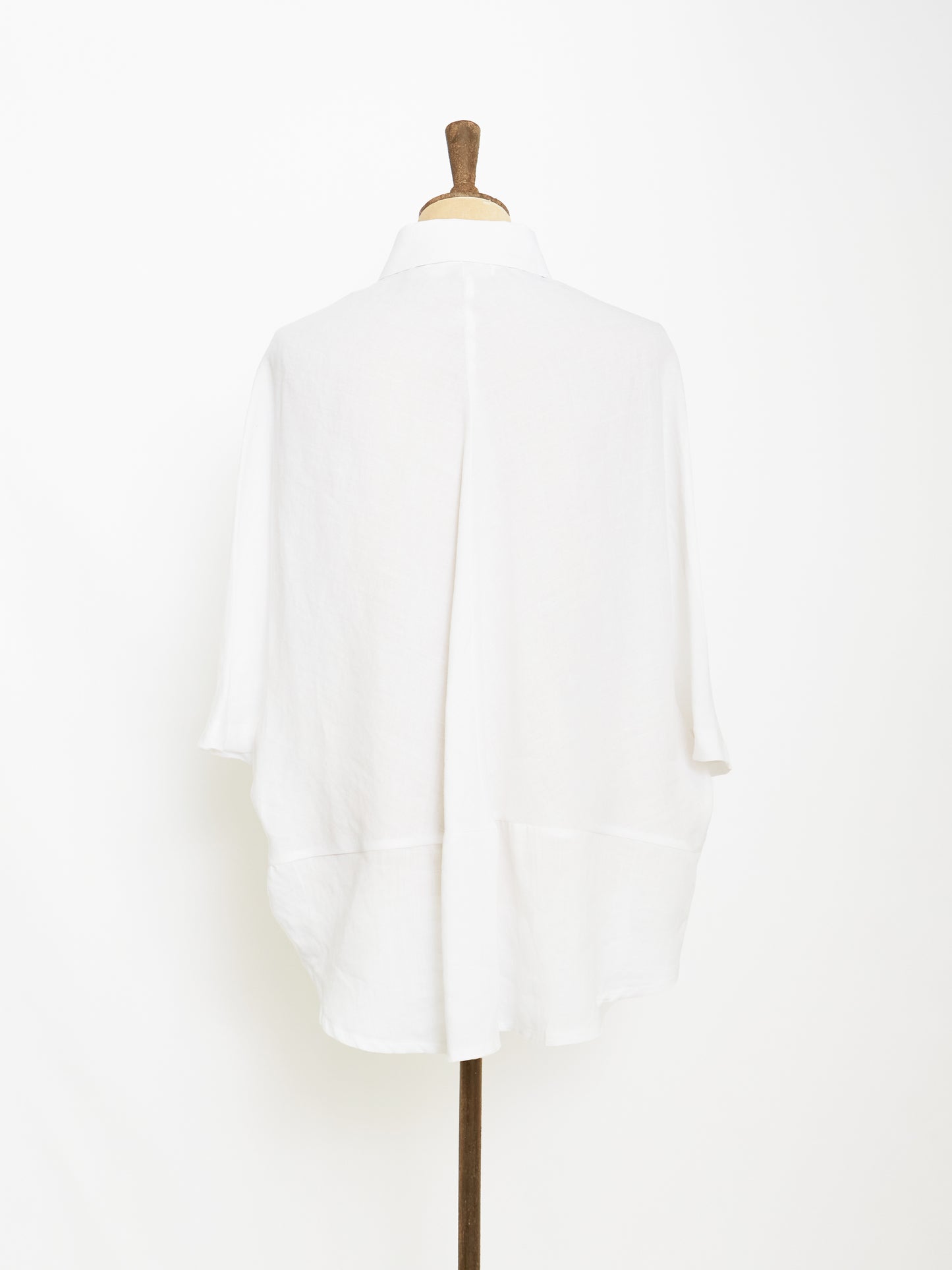 The Pure Linen Shirts (White)