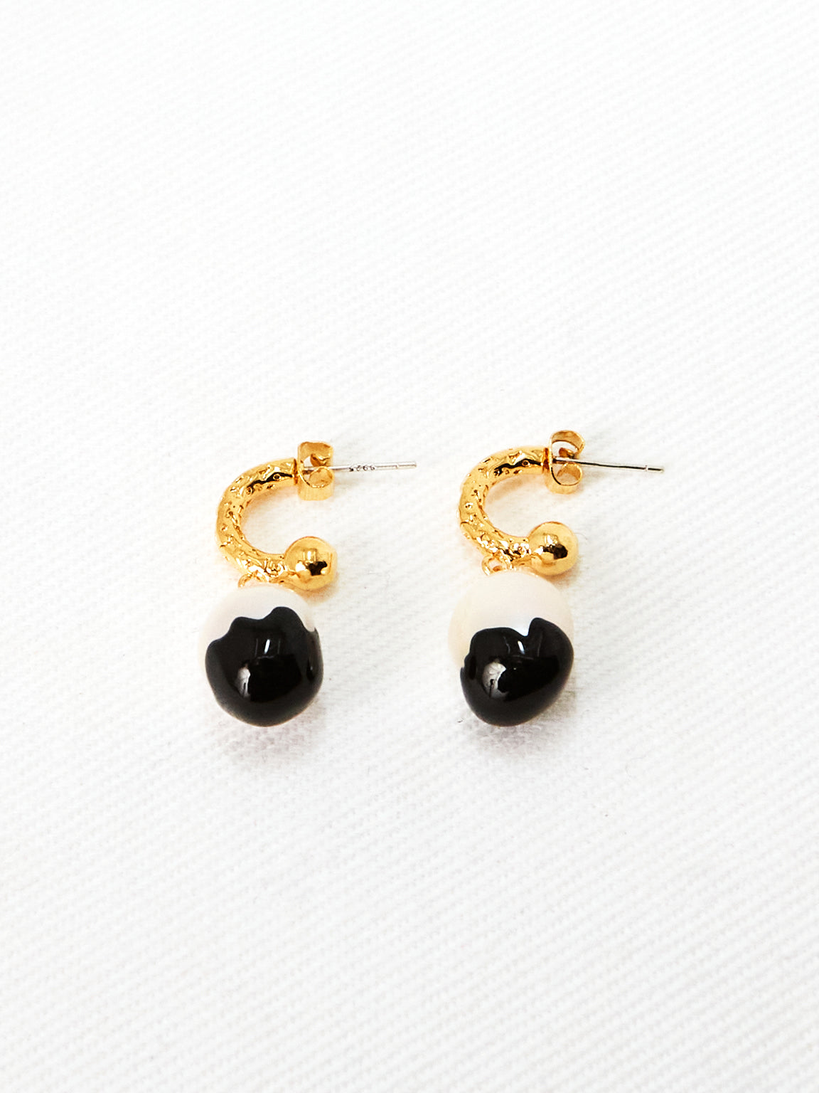 Funky pearl earrings (3 Colors)