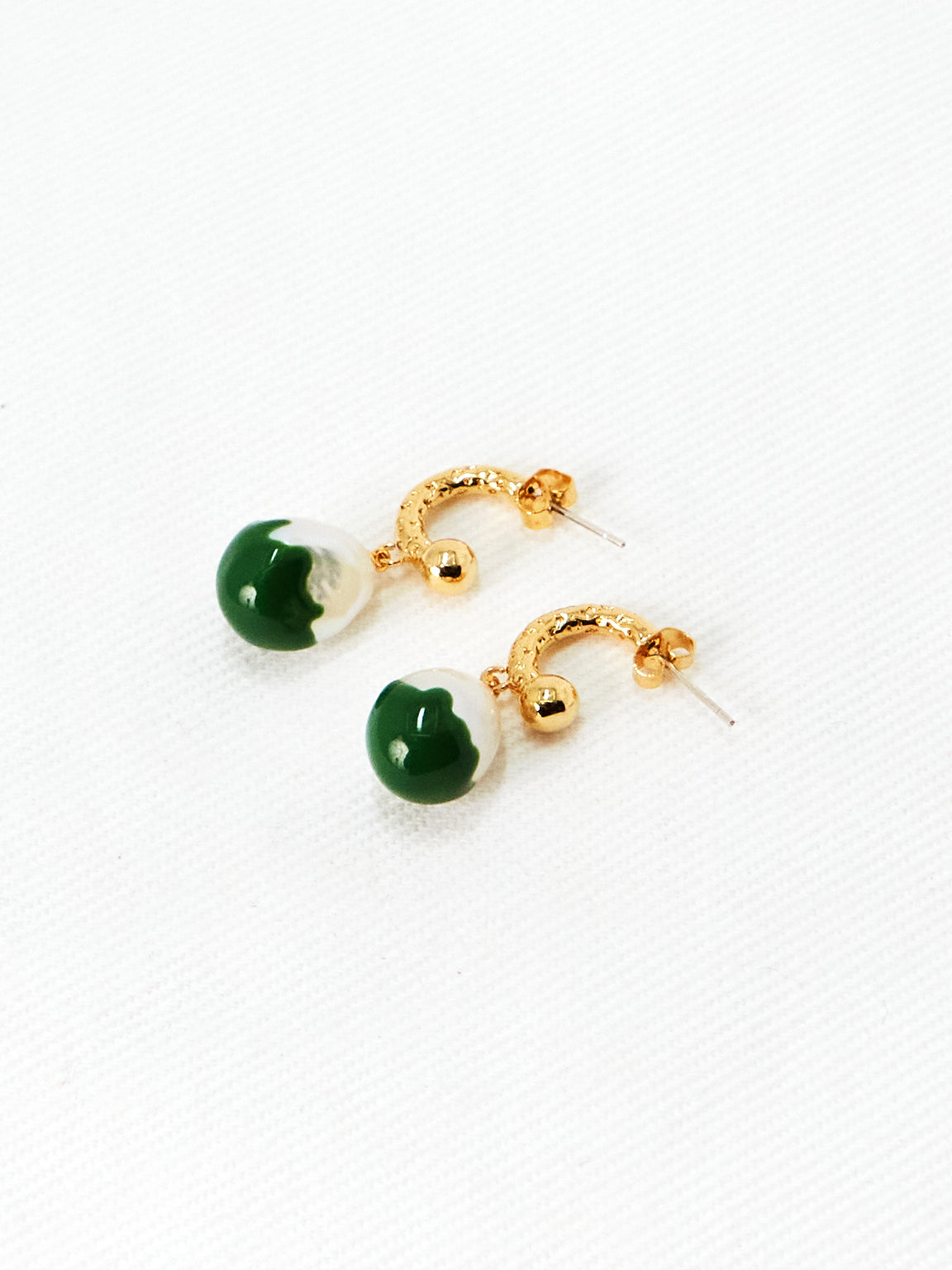 Funky pearl earrings (3 Colors)
