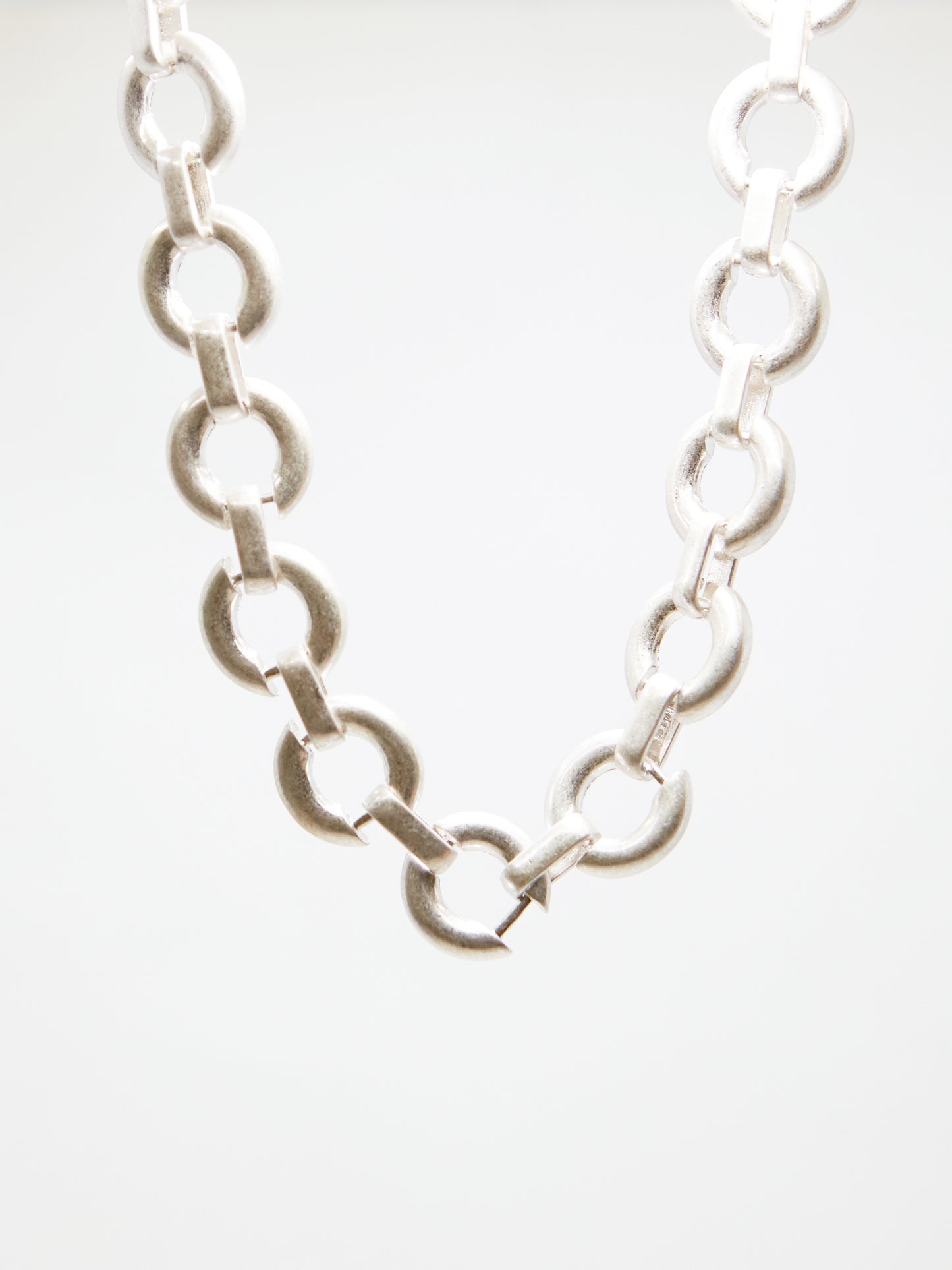 Matte circle chain necklace
