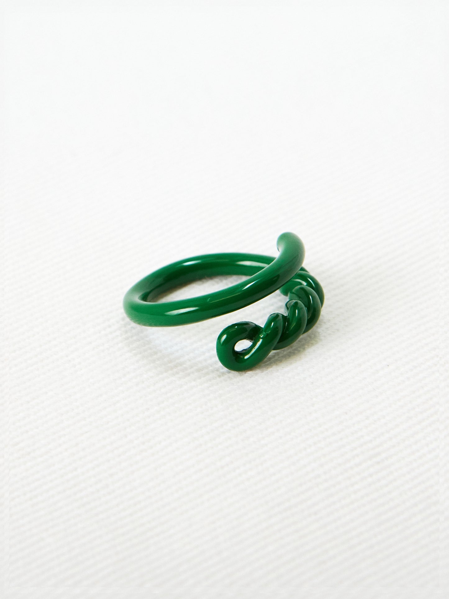 Funky Twist ring (6 Colors)