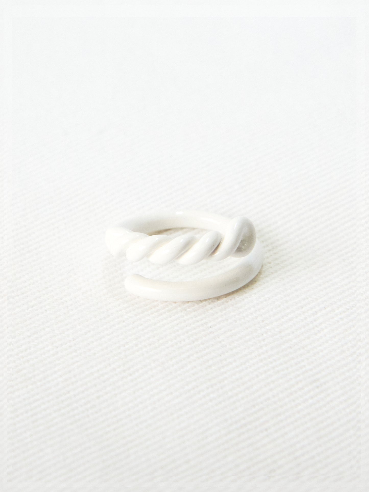 Funky Twist ring (6 Colors)