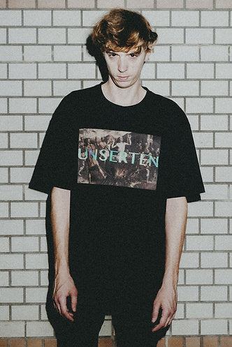 Light-reflecting logo T-shirt