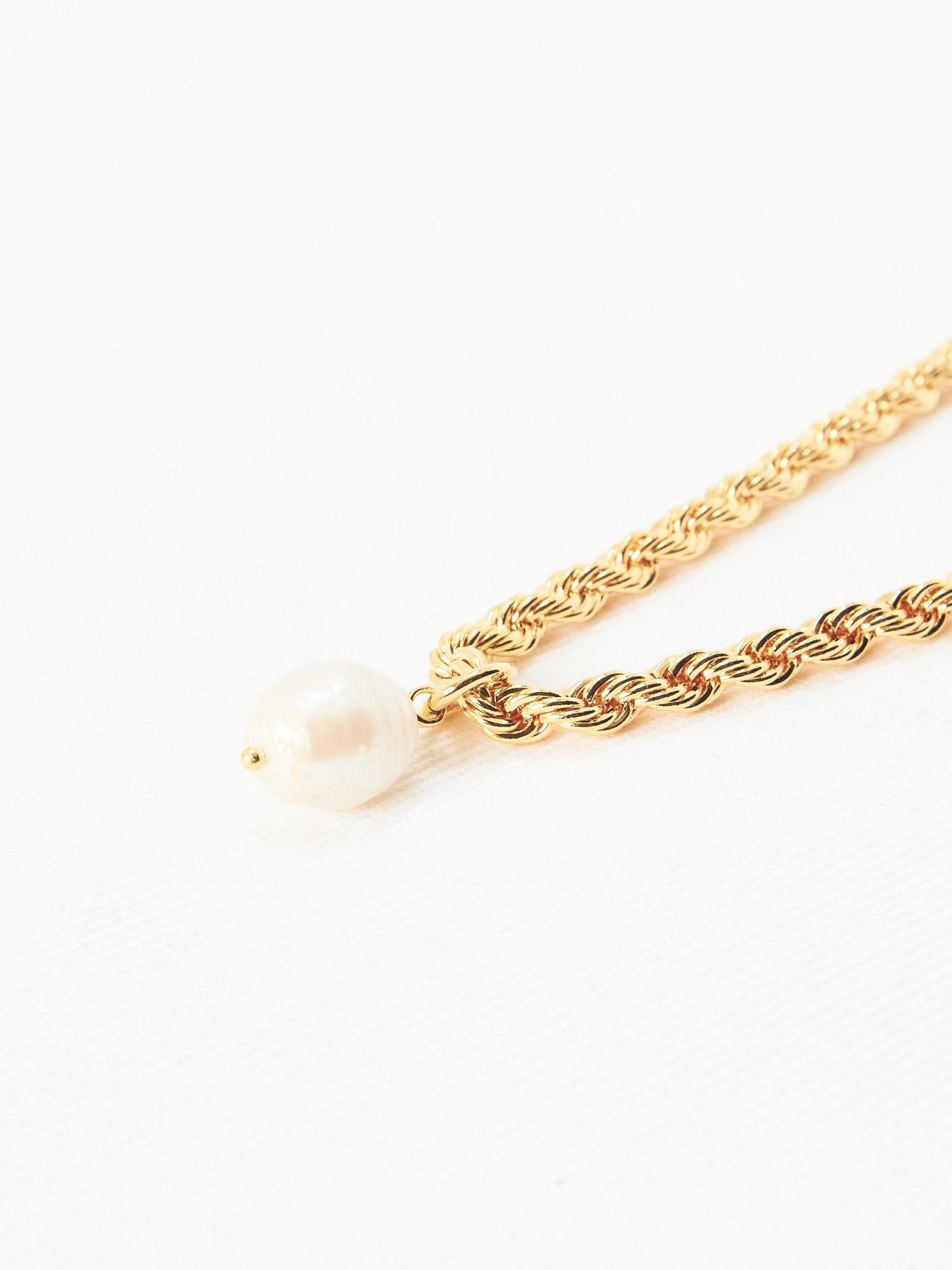 Pearl Pendant Necklace
