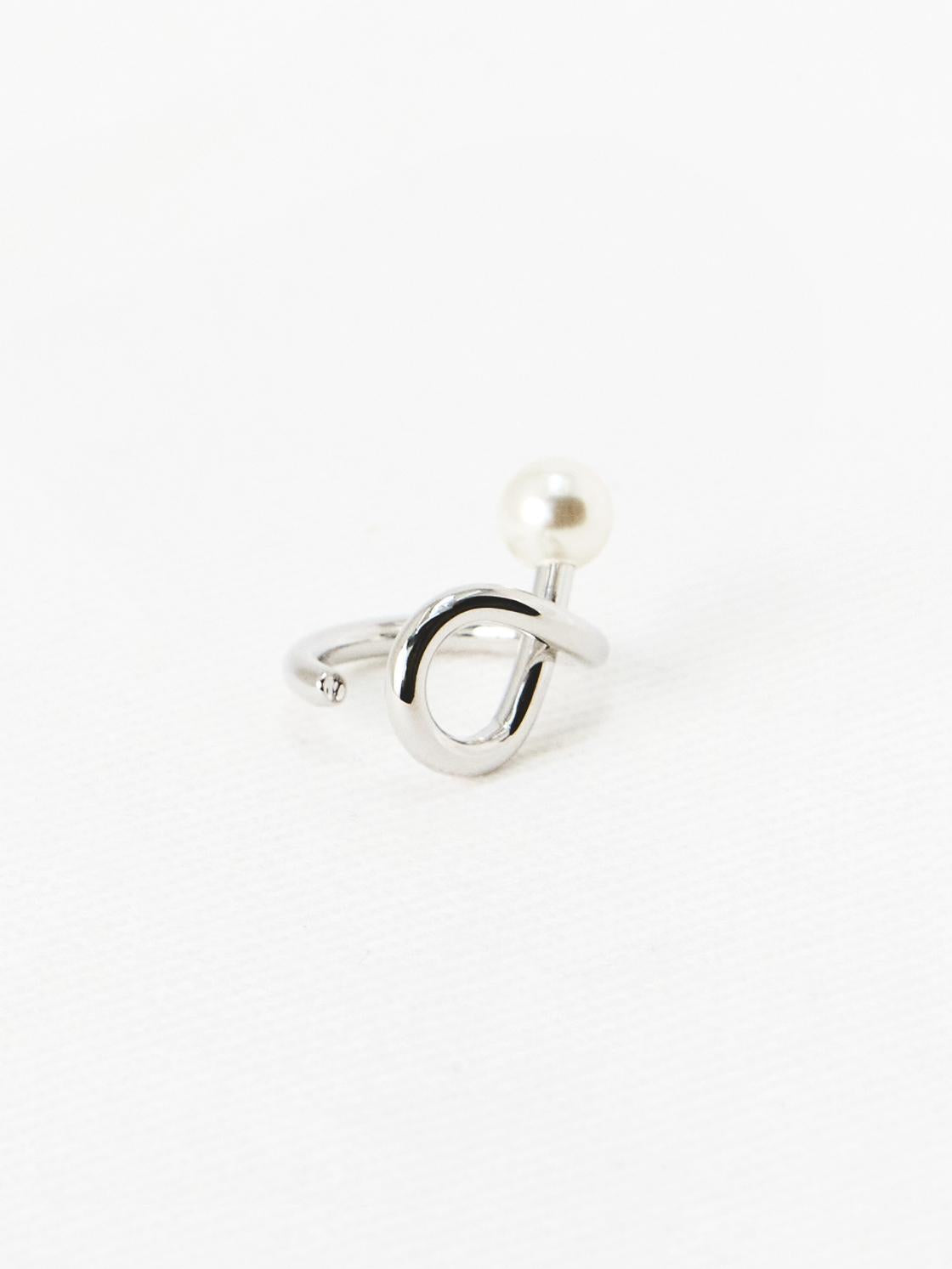 Pearl Earcuff