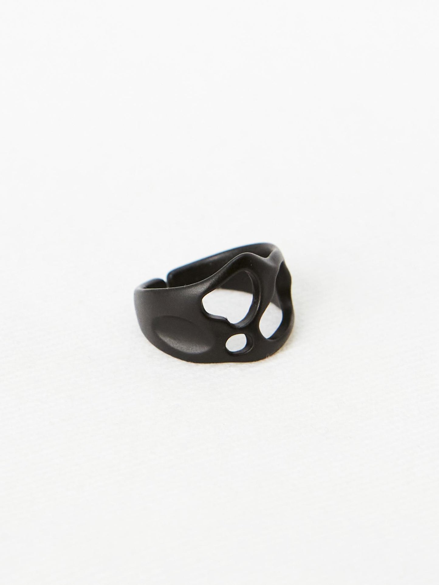 Cut Out Ring