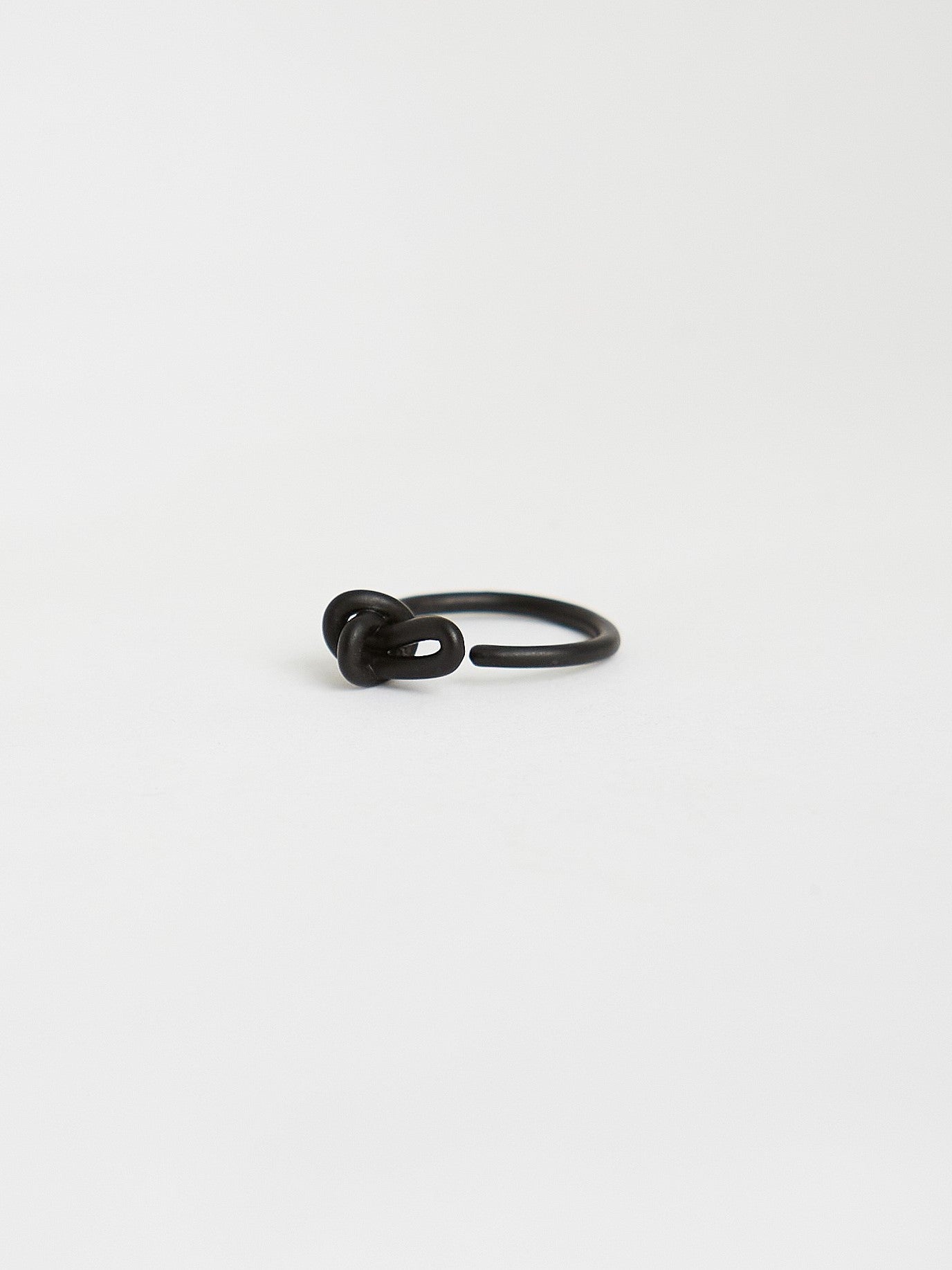 Single Knot Ring