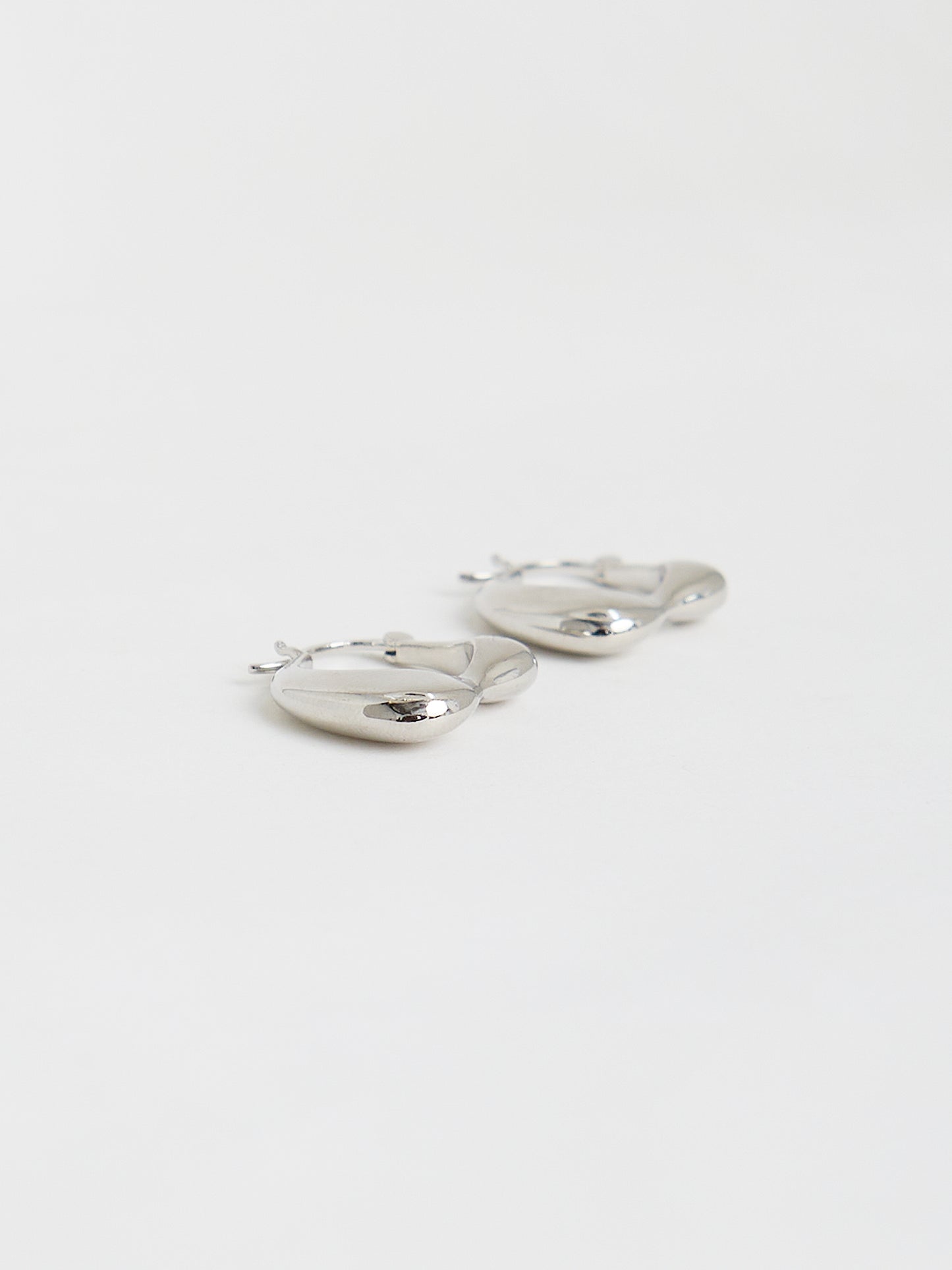 Chunky Hoop Earrings (Silver)