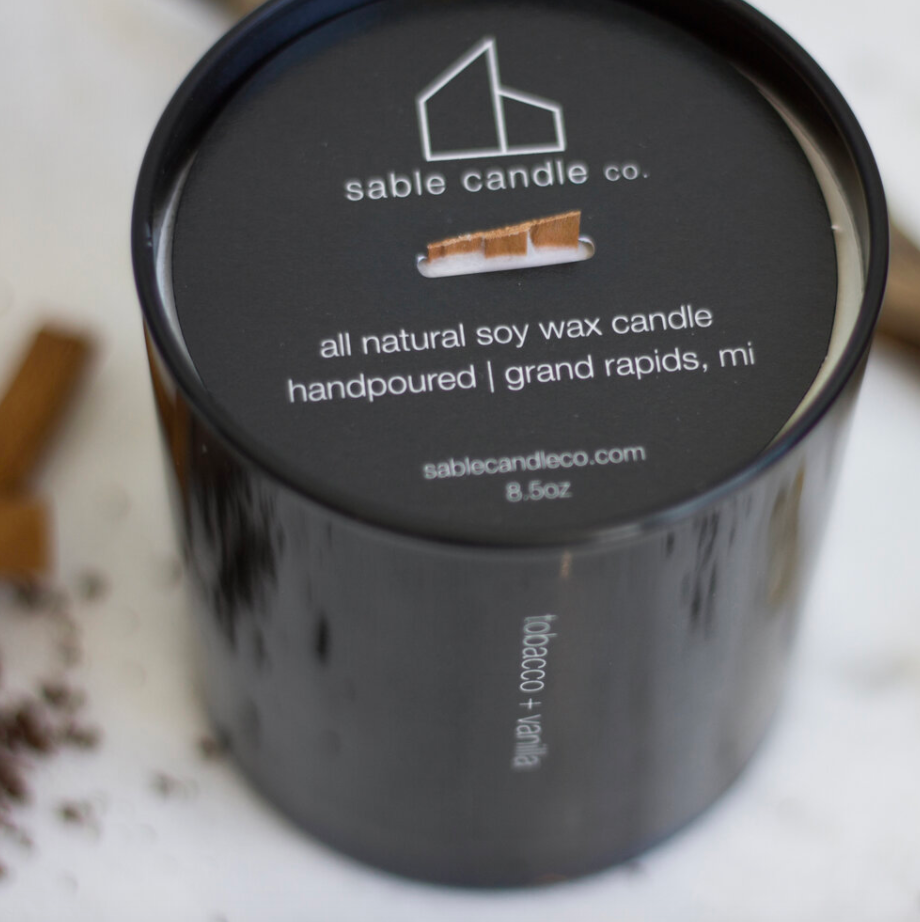 tobacco + vanilla tumbler candle
