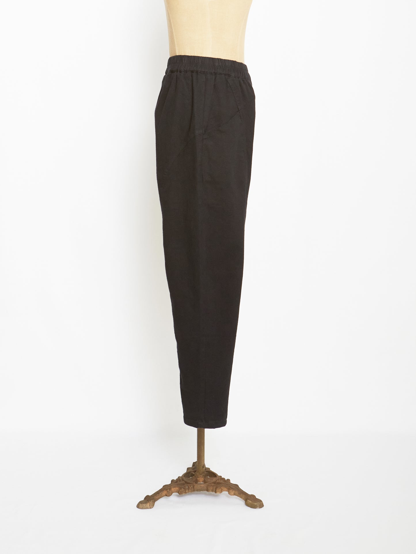 Regular fit pants (Black)