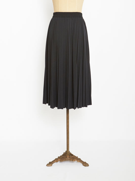 Pleated Midi Skirt (Black)