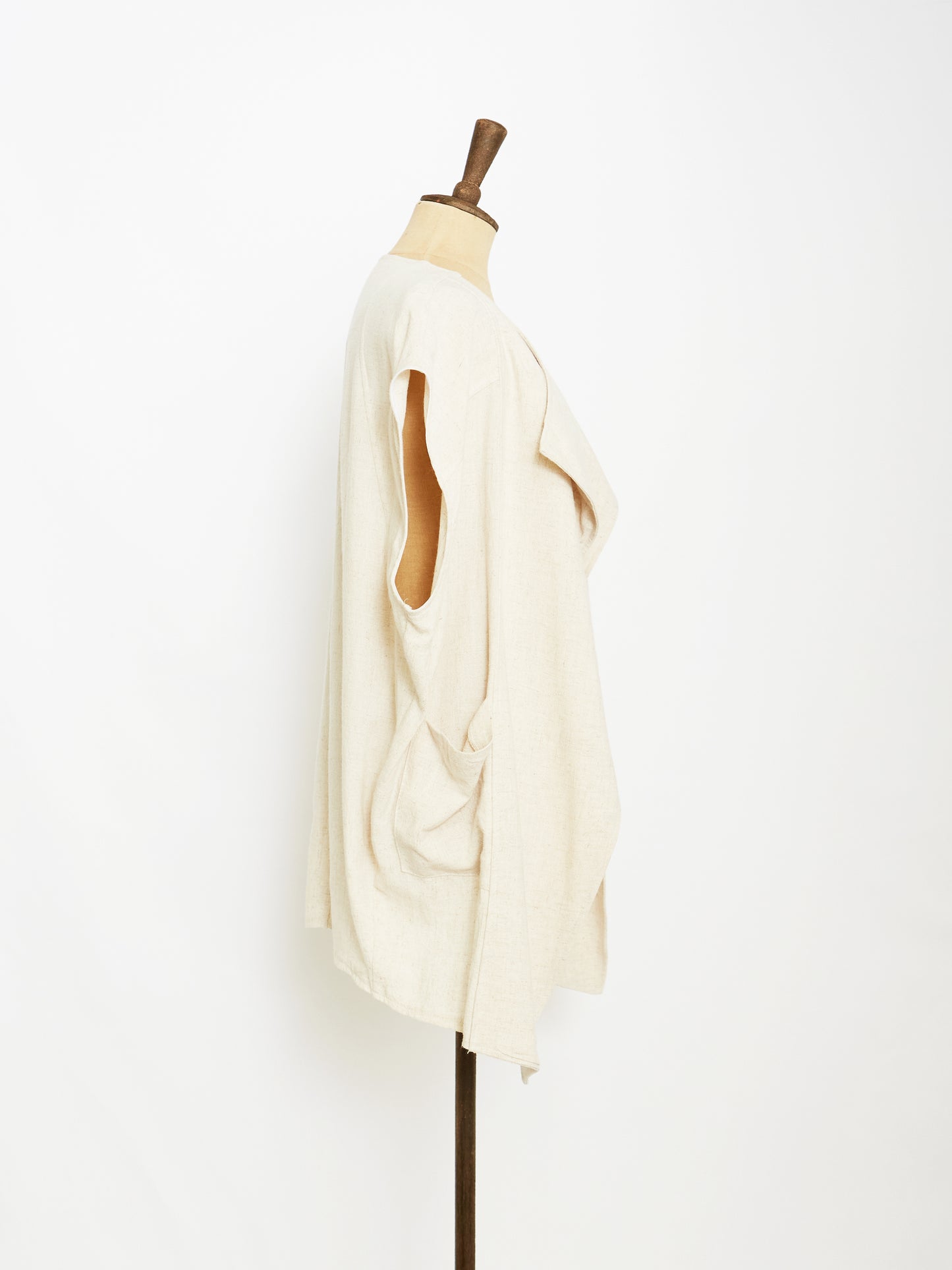 The Linen Vest (Ivory)