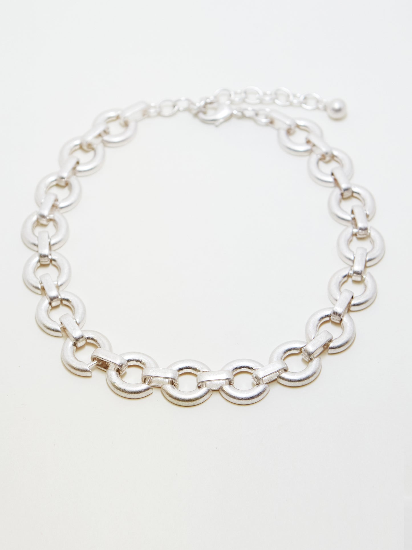 Matte circle chain necklace